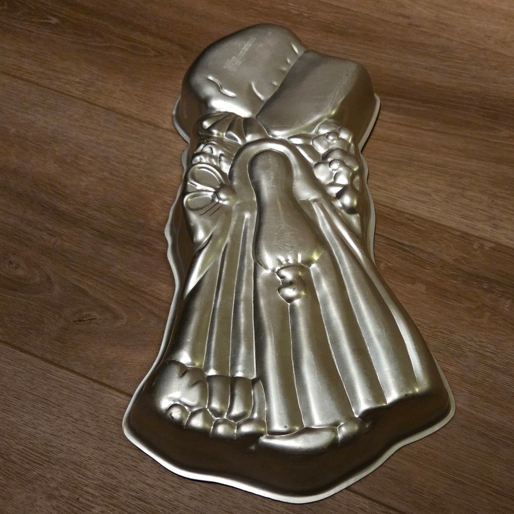 1975 Holly Hobbie Angel‎ Cake Pan Wilton Aluminum Vintage Baking Mold 592 194
